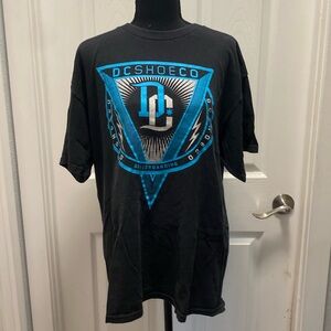 Mid 2000’s Black and Blue Men XL DC Shirt